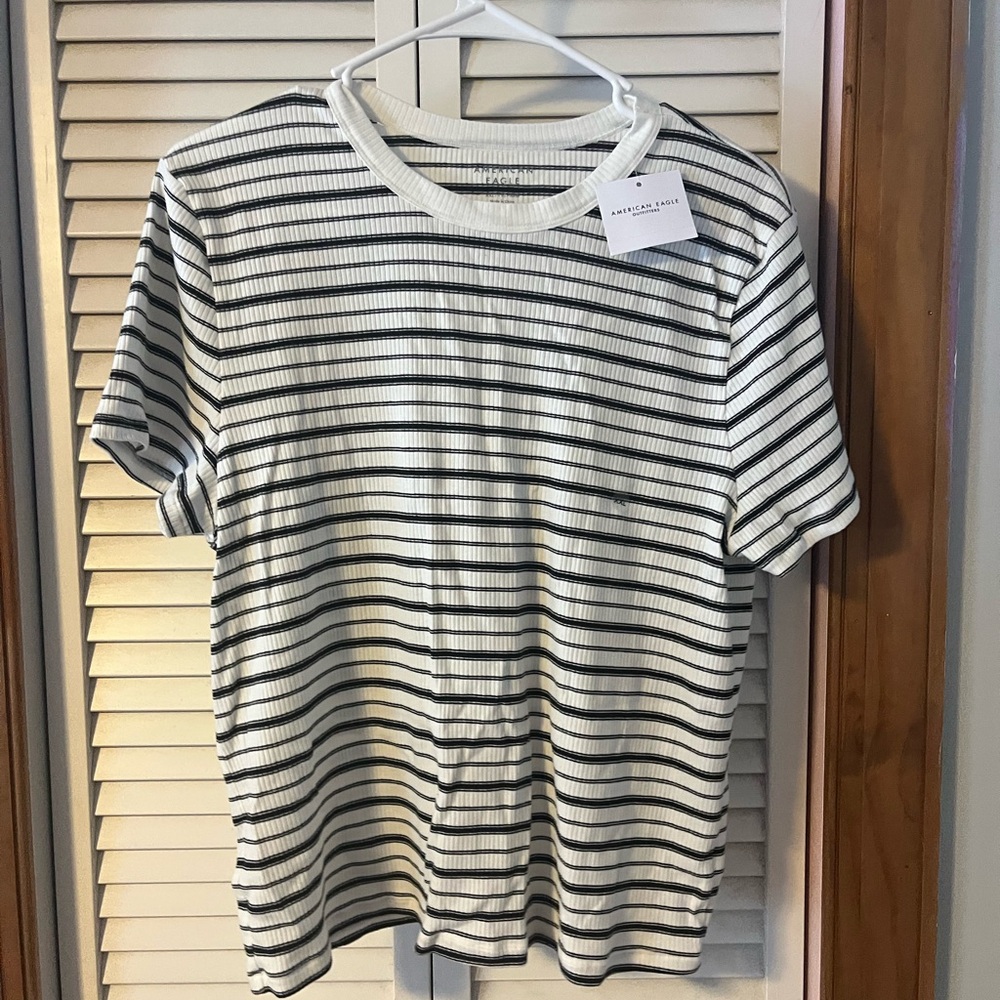 American Eagle Baby Tee